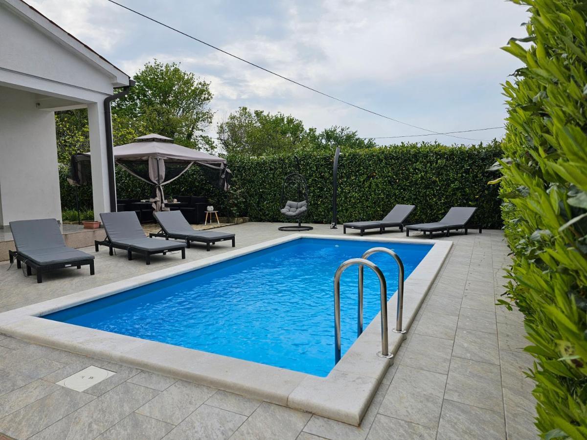 Vila Kristina Villa Nedeščina Екстериор снимка